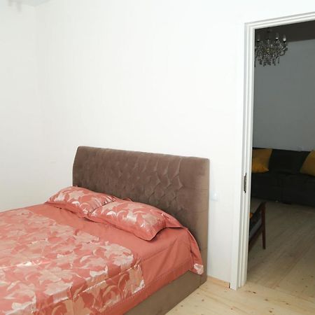 Panchitos Apartment Tbilisi Bagian luar foto