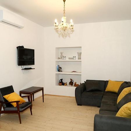 Panchitos Apartment Tbilisi Bagian luar foto